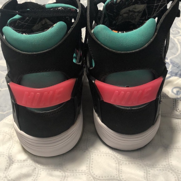 Nike Air Flight Huarache GS Retro Youth 705281-003 Sneakers 7 YBlack Pink Unisex - Picture 3 of 11